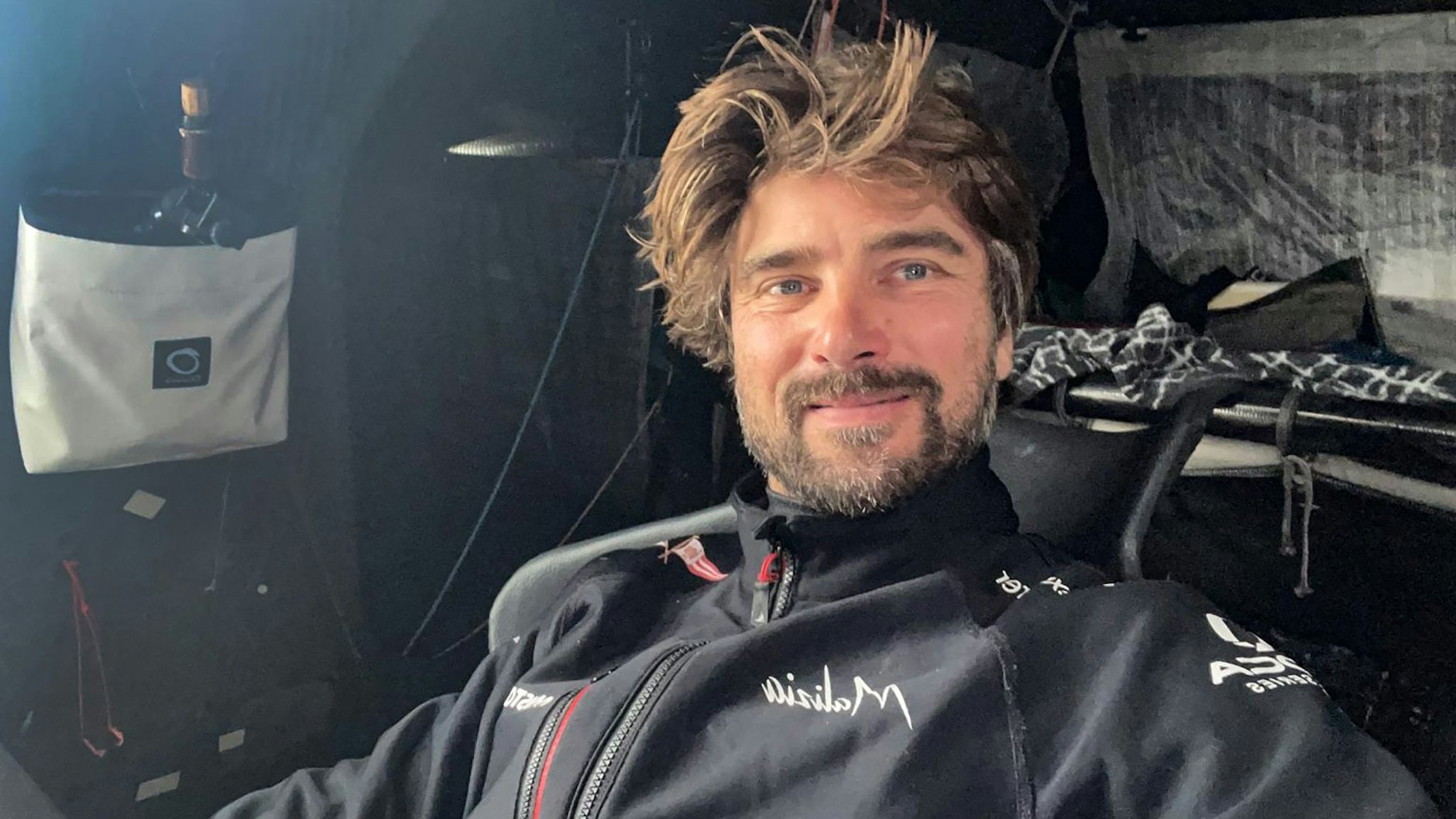 In dieser engen Koje verbrachte Boris Herrmann die Tage an Bord. 2019 schipperte er mit Klimaschutzaktivistin Greta Thunberg über den Atlantik nach New York.