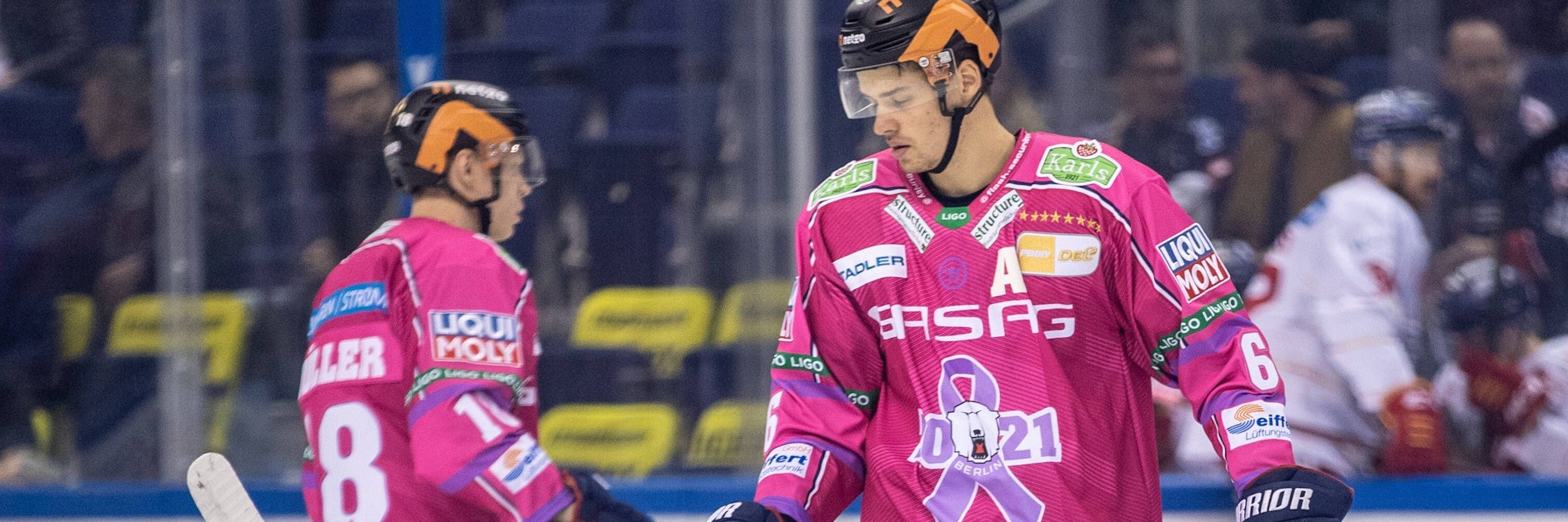 Vize-Kapitän Kai Wissmann steht beim Spiel gegen die DEG stellvertretend für alle Eisbären und die momentane Heim-Stimmung.&nbsp;