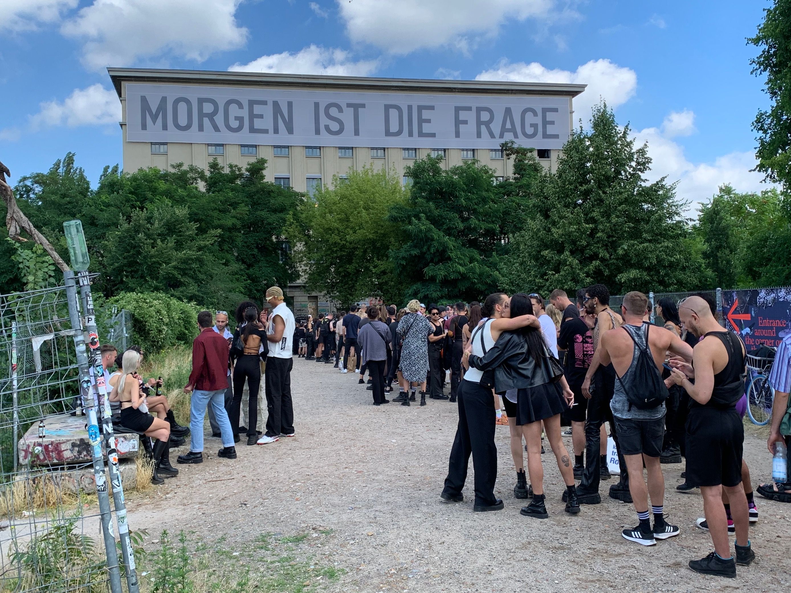 Tag Der Clubkultur: Das Berghain öffnet Wieder, Hier Wird Am Sonntag ...