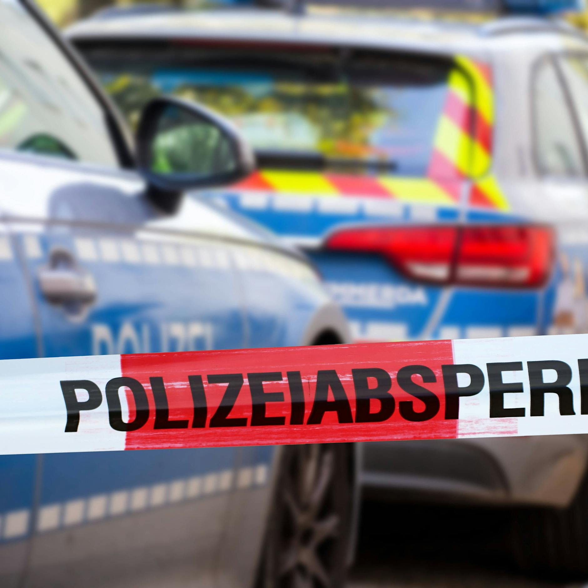 Nach Messerattacke auf Beamte: Polizei erschießt Flüchtling