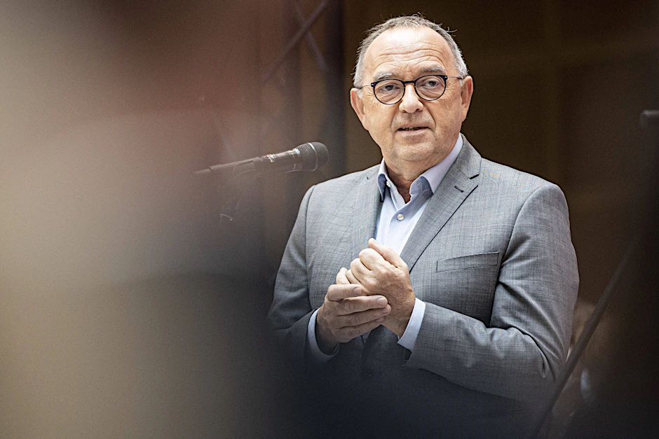 Der SPD-Vorsitzende Norbert Walter-Borjans sieht eine Ampel-Koalition noch vor Jahresende.