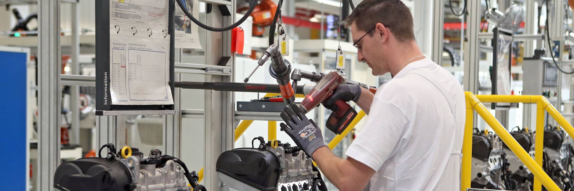 Die Autoindustrie wird derzeit kräftig vom Chipmangel ausgebremst.<br>