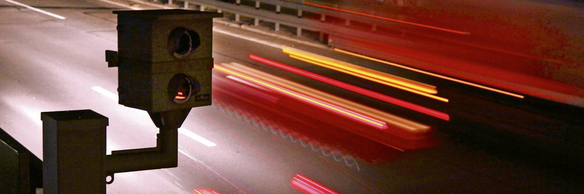 164 km/h zu schnell war ein Mann unterwegs, der jetzt vor Gericht stand.