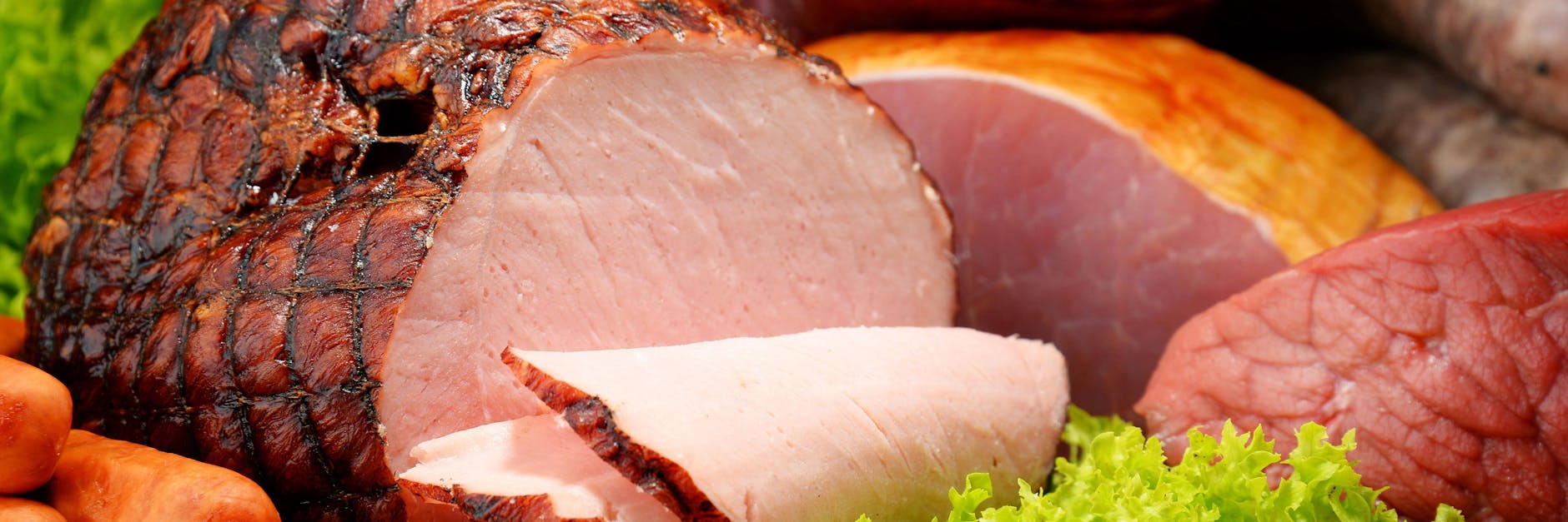 An der Fleischtheke ist für Kunden meist nicht ersichtlich, aus welcher Haltung das angebotene Fleisch kommt.