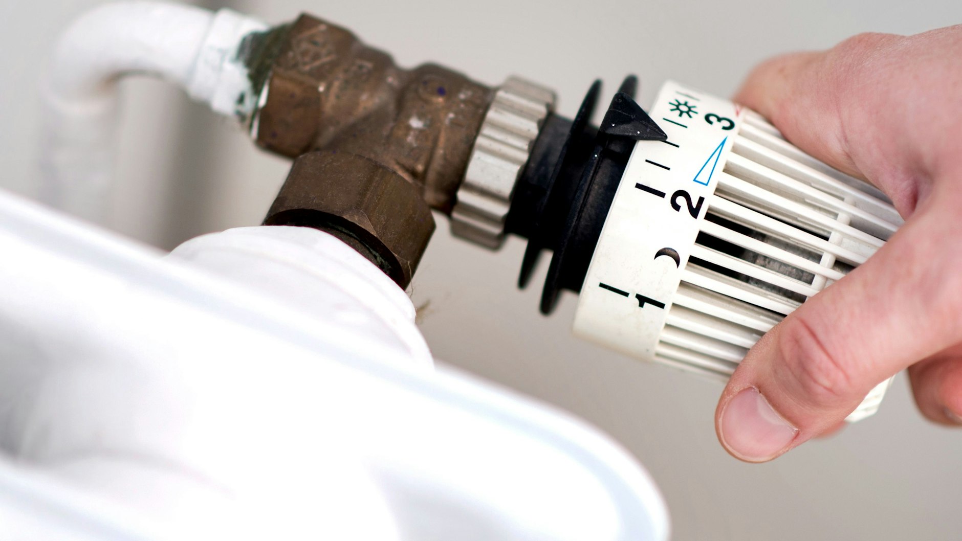 Laut dem Portal Check24 sind die Heizkosten in Deutschland im September im Vergleich zum Vorjahr um 33 Prozent gestiegen.