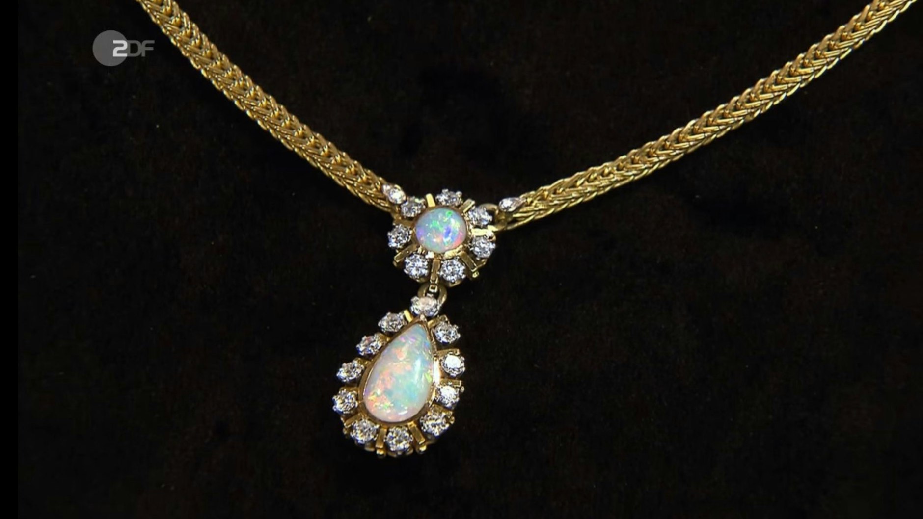 Die wertvollen Opale im Schmuck bei „Bares für Rares“ haben eine besondere Geschichte. 