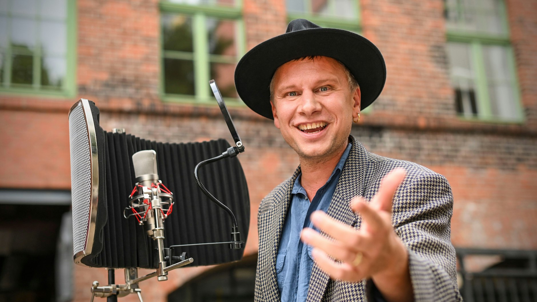 Robert Stadlober nahm jetzt Gedichte des bekannten DDR-Schriftstellers Stefan Heym als Lieder auf.<br>