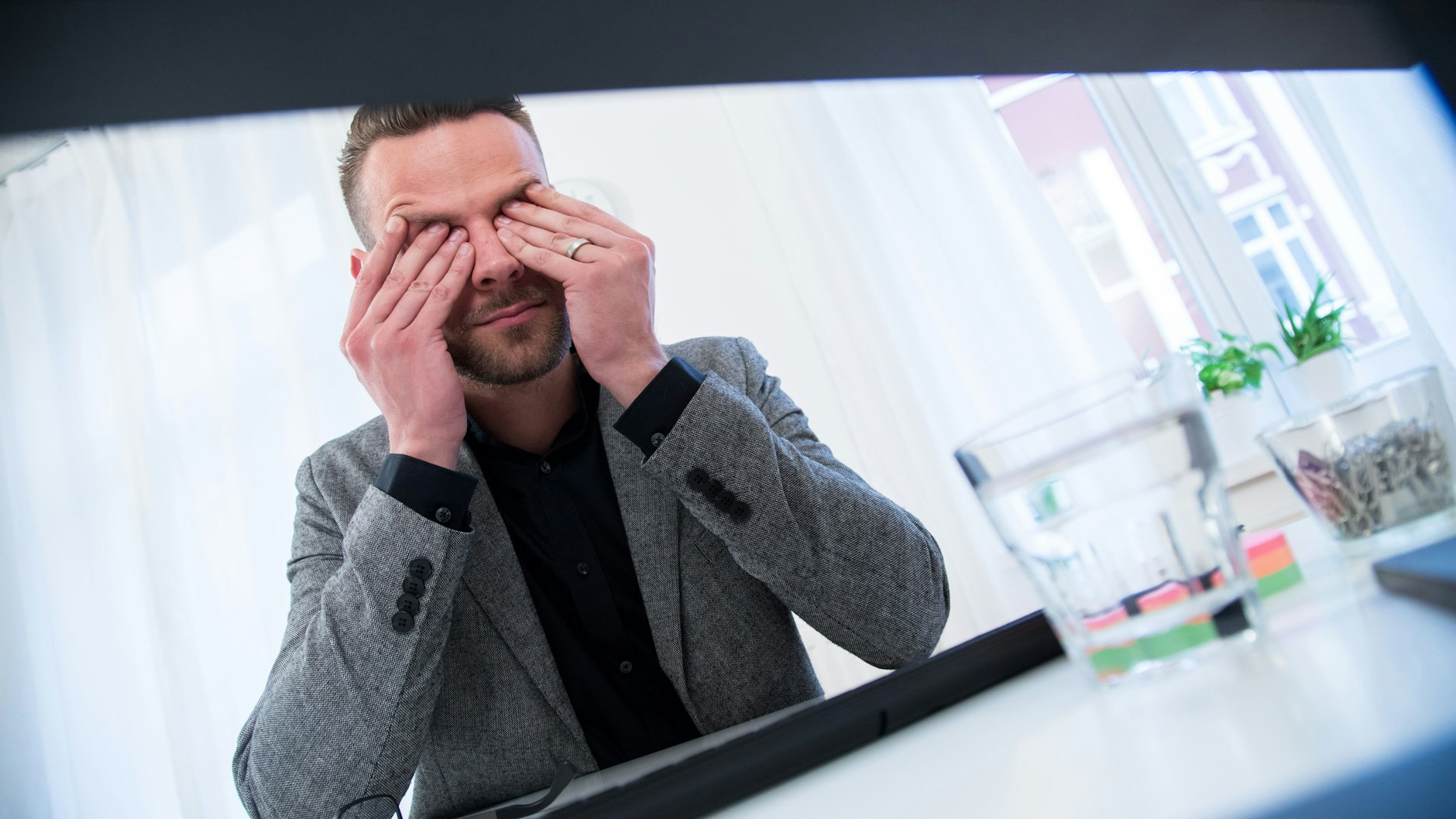 Ein paar Entspanungs- und Muskelübungen helfen den Augen.&nbsp;