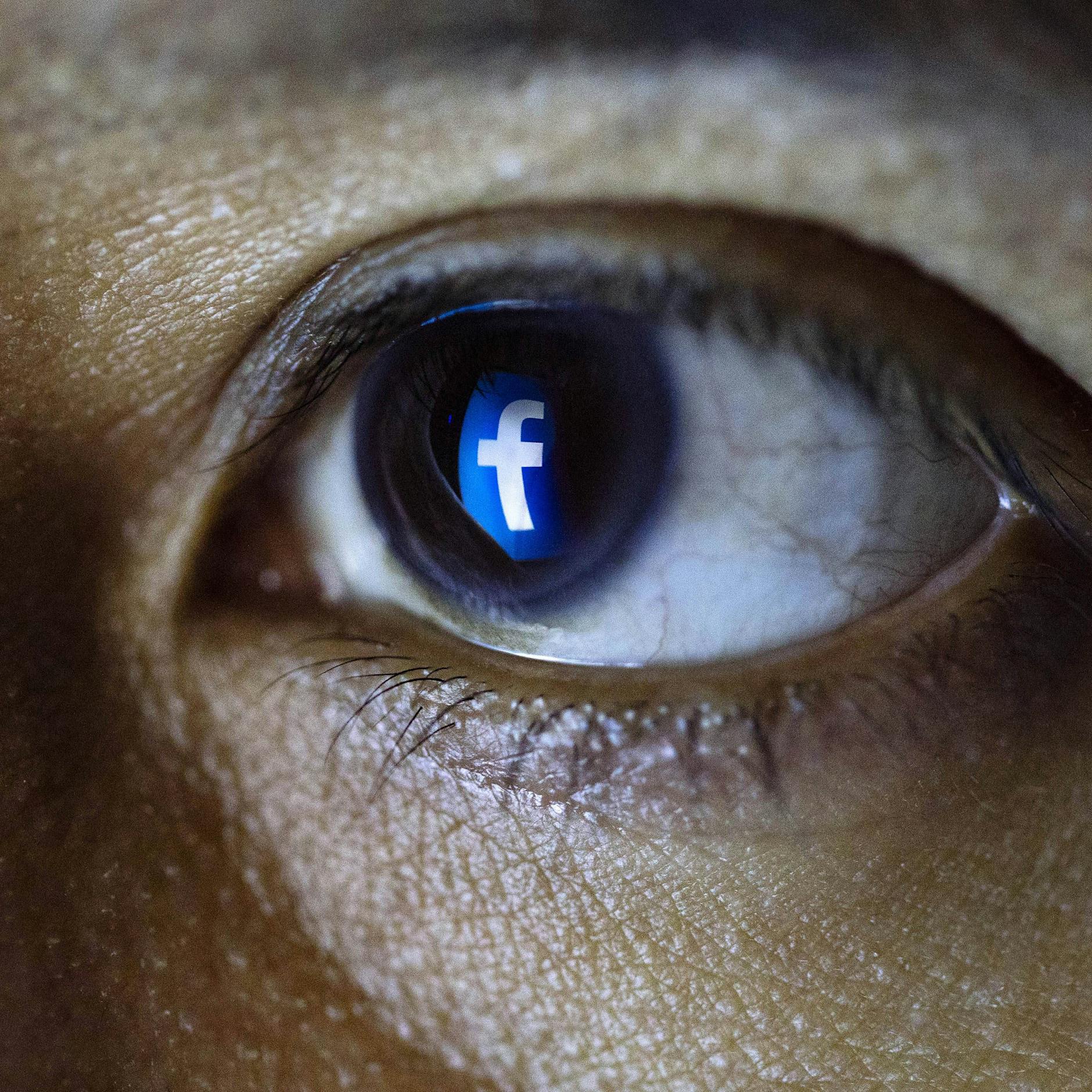 Total-Ausfall, Datenklau, Milliarden-Verluste: Mark Zuckerberg hat wohl die schlimmste Woche seines Lebens