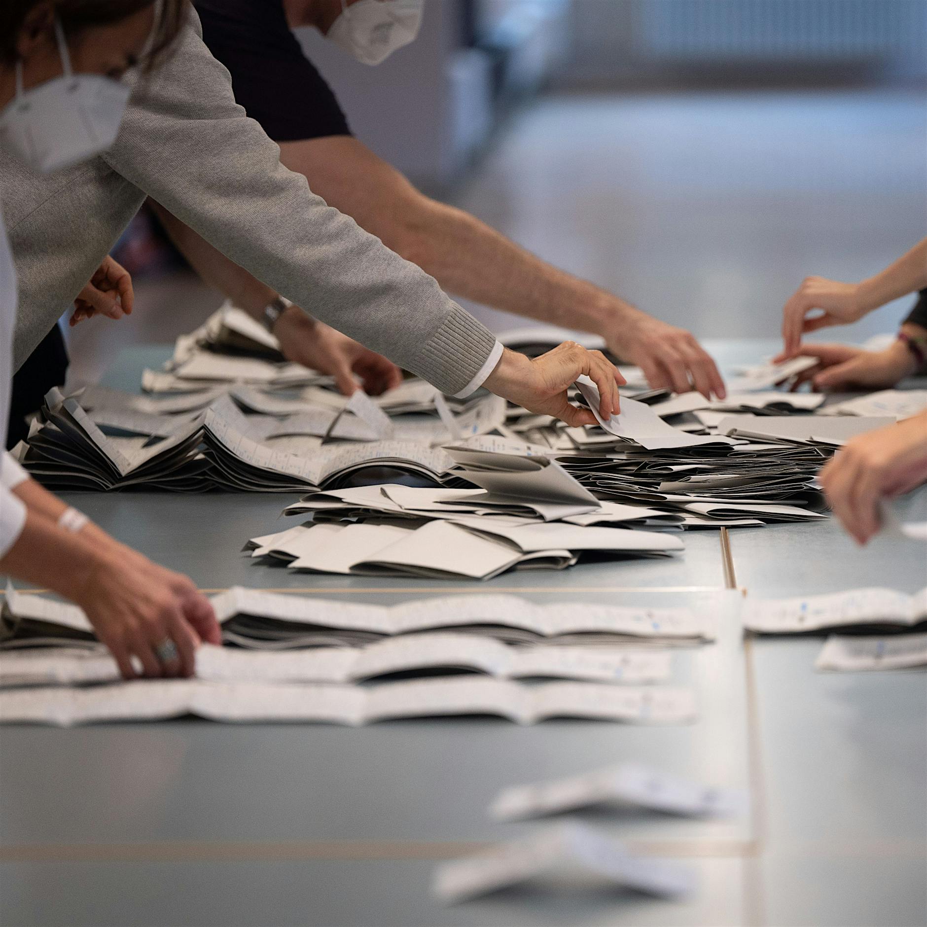 Berliner Pannen-Wahl: 4,5 Prozent der Wahllokale hatten Probleme