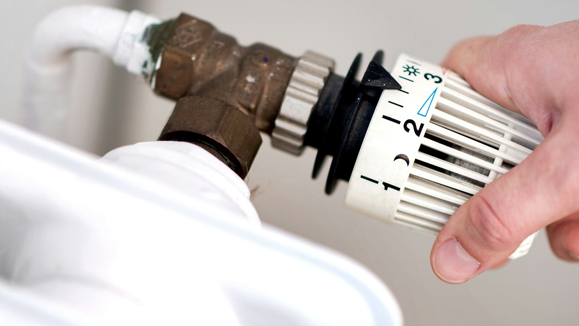 Die Energiepreise steigen rasant in die Höhe (Symbolbild).