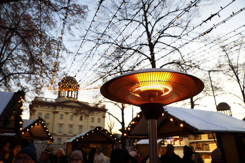 Wegen Corona-Regeln: Weihnachtsmarkt am Schloss Charlottenburg fällt aus