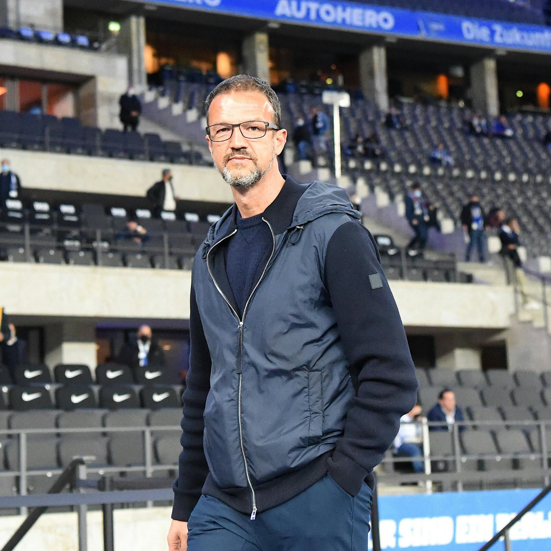 Hertha bittet ungeimpfte Profis zur Kasse