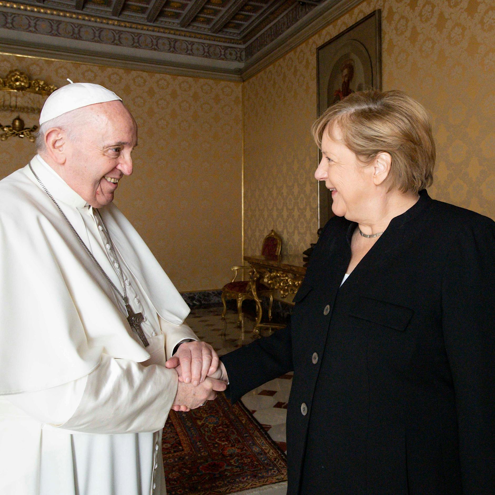 Ciao: Merkel-Abschied vom Papst mit heiklen Themen