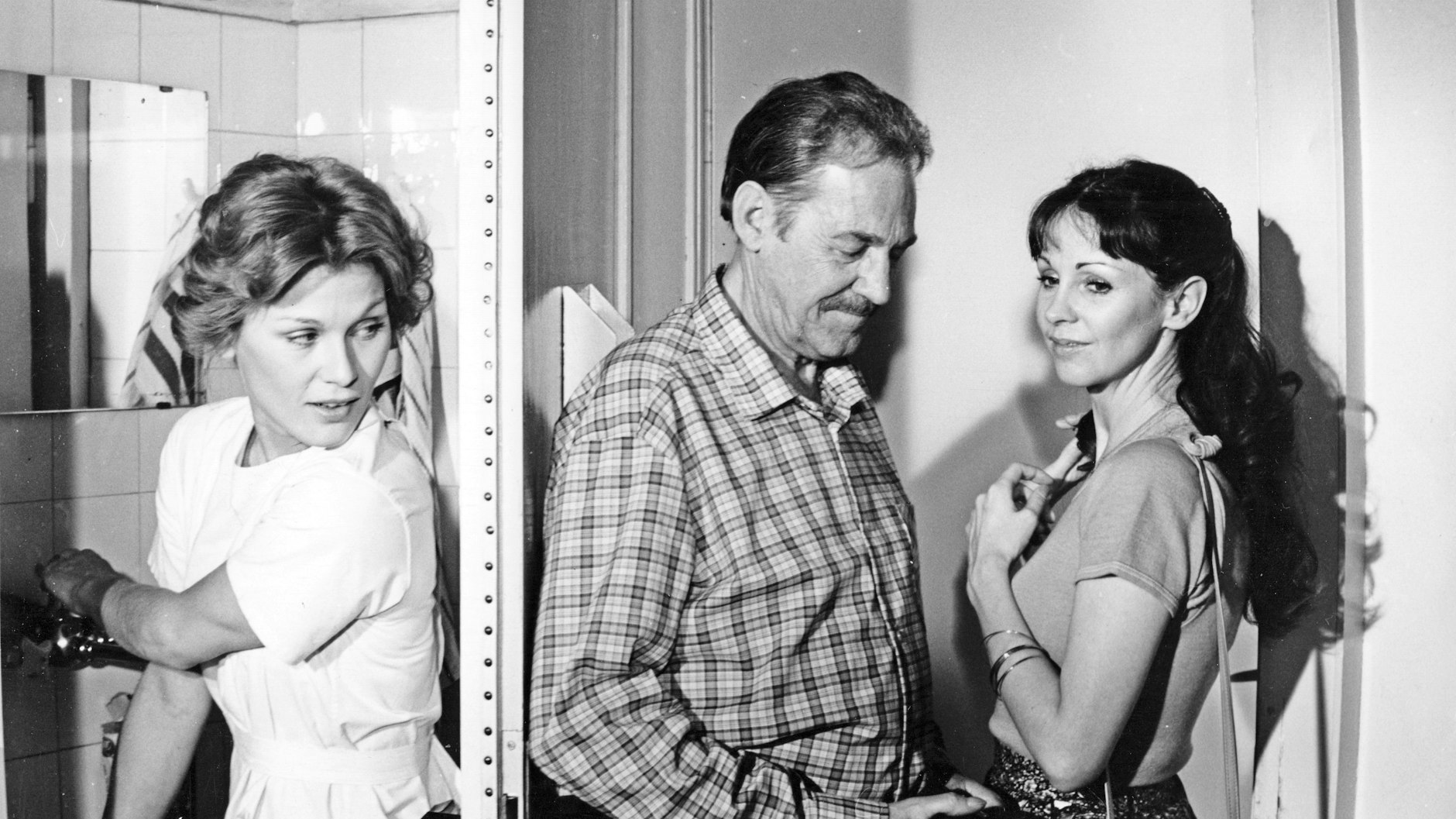 In der DDR-TV-Serie "Bereitschaft Dr. Federau" spielte Uta Schorn die Titelrolle, hier mit Herbert Köfer und&nbsp;Monika Woytowicz.