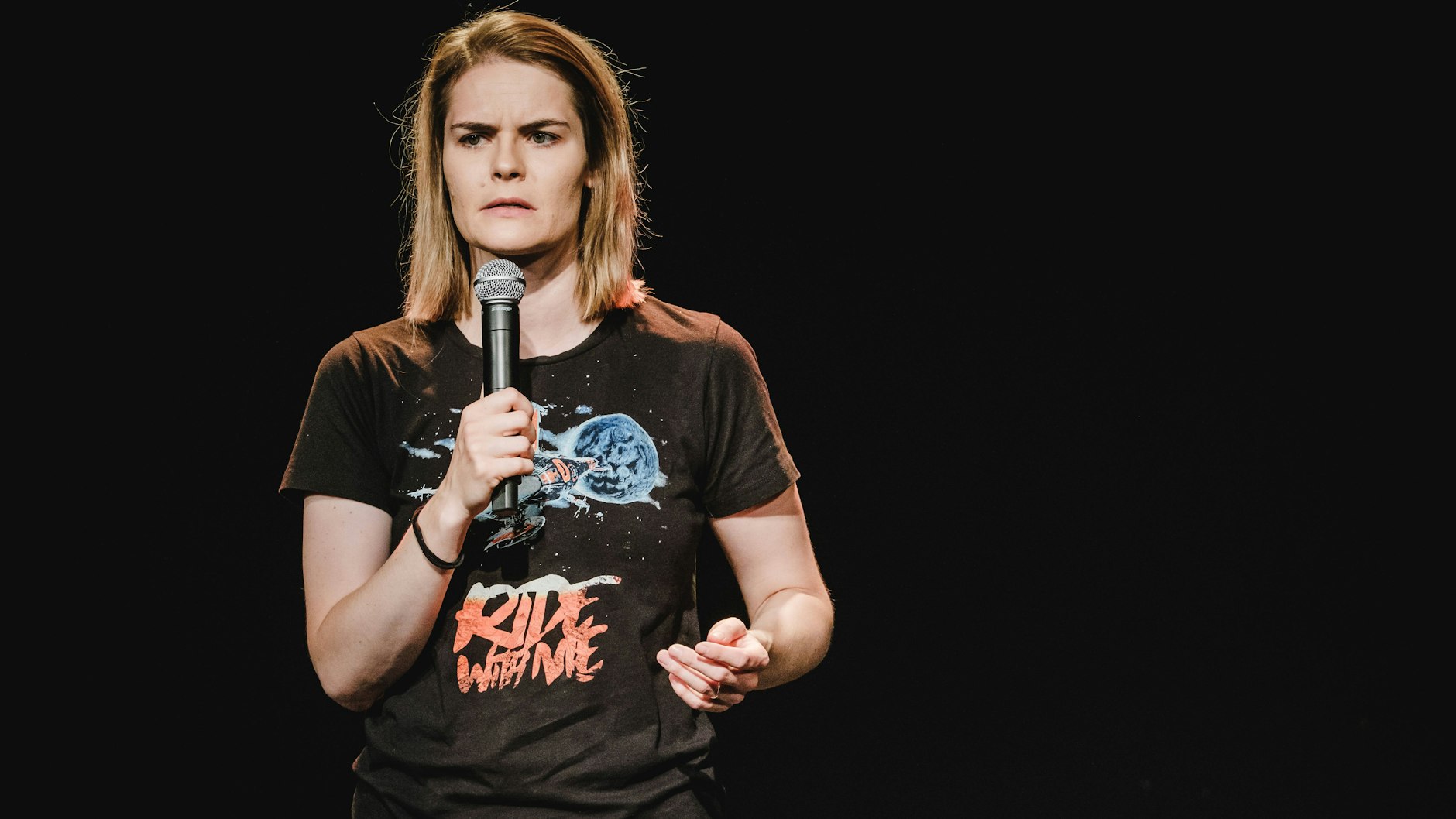 Hazel Brugger wird Karl Lauterbach als Profi-Comedienne betreuen.