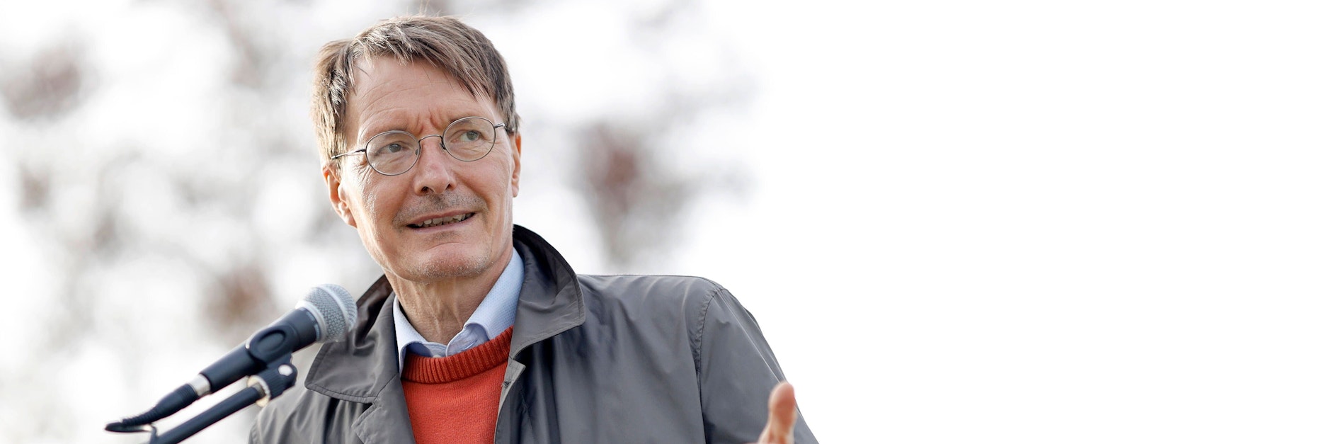 Karl Lauterbach wird bald als Stand-up-Comedian zu sehen sein.