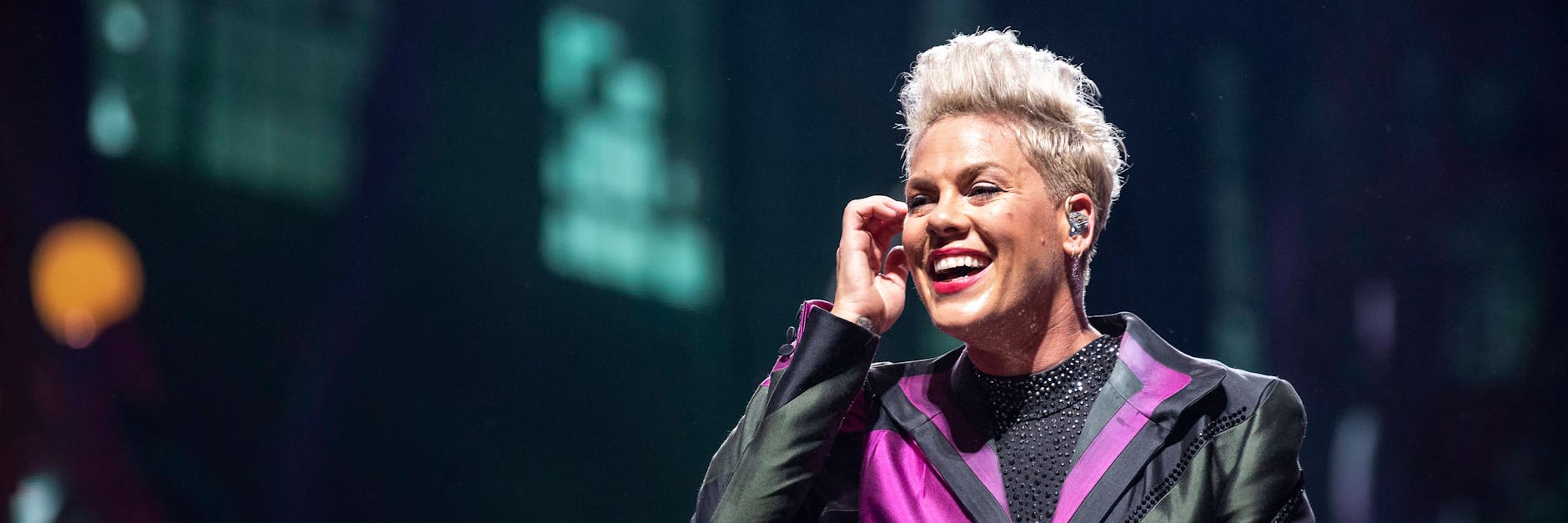 Pink (Archivbild 2019) steht auf Kräuterlikör aus dem beschaulichen Vorpommern.