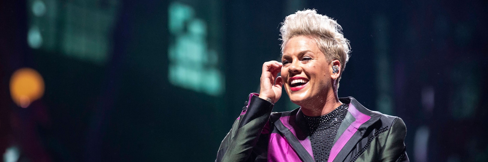 Pink (Archivbild 2019) steht auf Kräuterlikör aus dem beschaulichen Vorpommern.