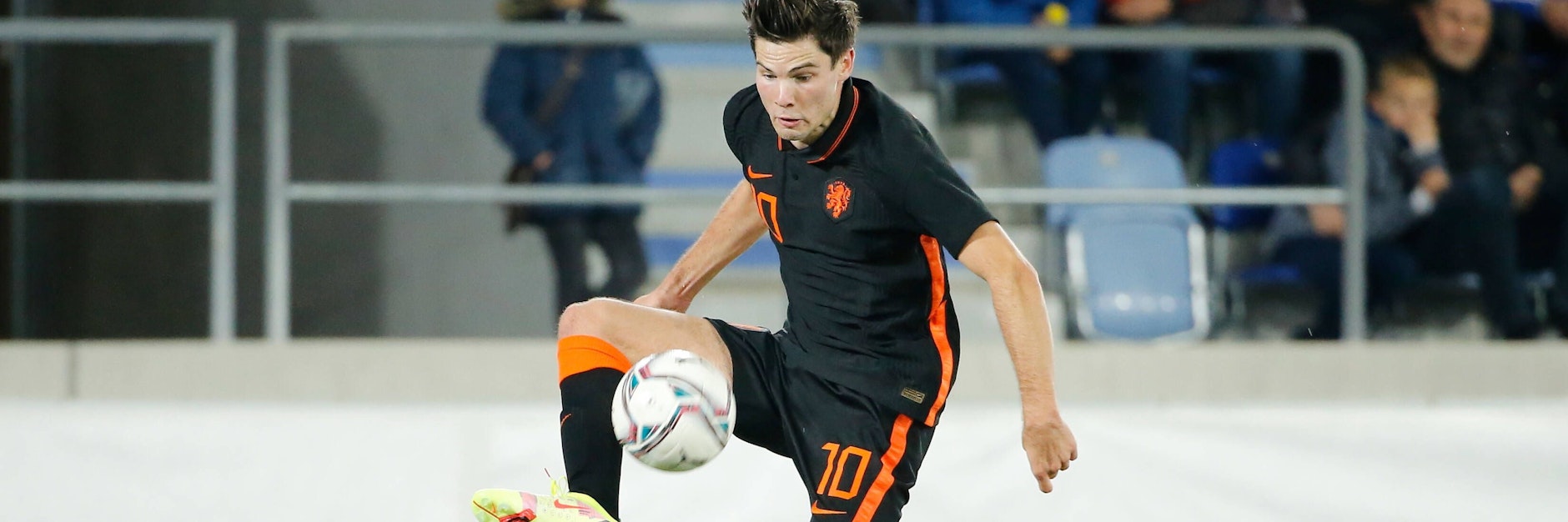 Jurgen Ekkelenkamp überzeugte beim Auftritt der holländischen U21 und bereitete ein Tor vor.