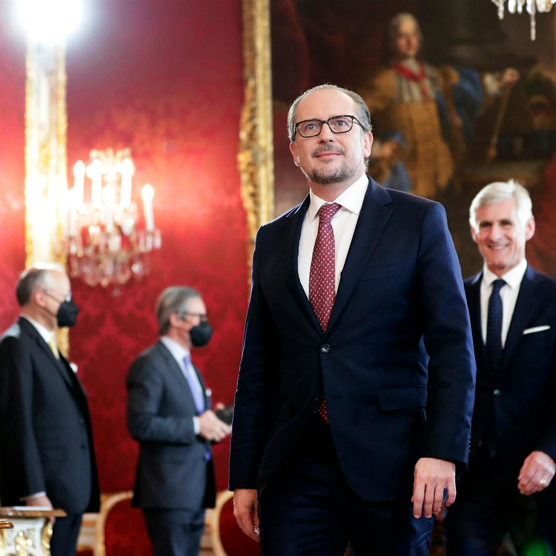 Neuer Kanzler in Österreich: Diplomat Schallenberg vereidigt