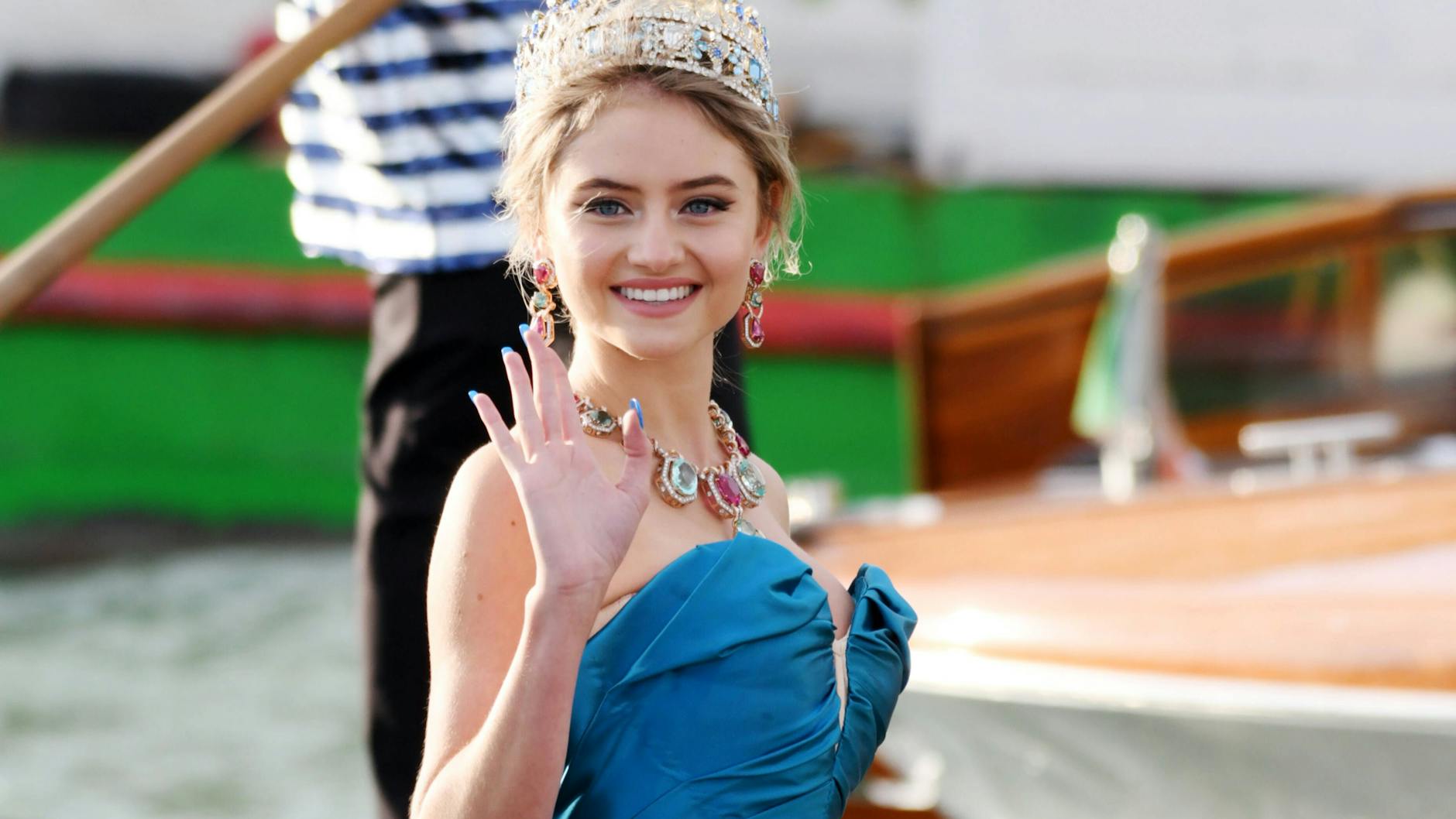 Leni Klum ist die Tochter von Heidi Klum. Die 17-Jährige strebt derzeit eine Model-Karriere an – bis dato mit Erfolg.