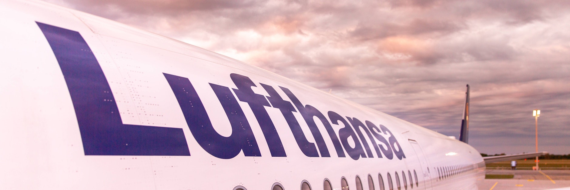 In einer Lufthansa-Maschine kam es zu einem Zwischenfall am Flughafen Frankfurt. 