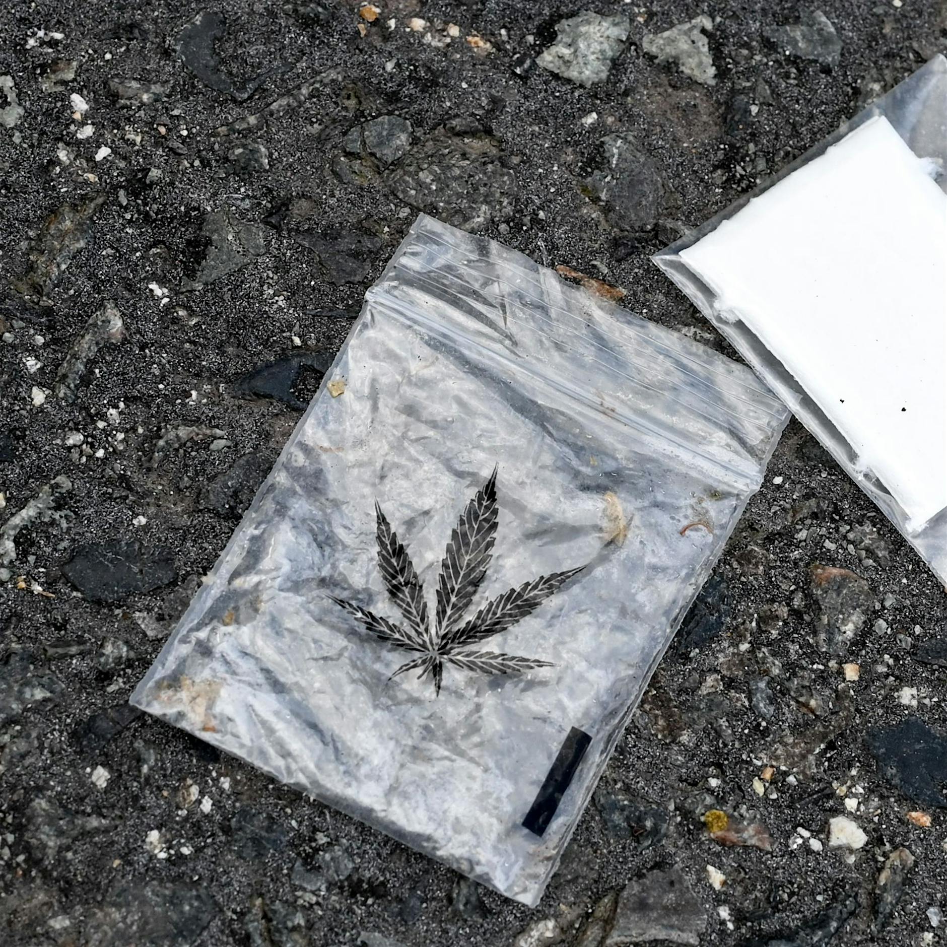 Ärzte und Polizisten alarmiert: Cannabis fördert Gewalt und Schizophrenie
