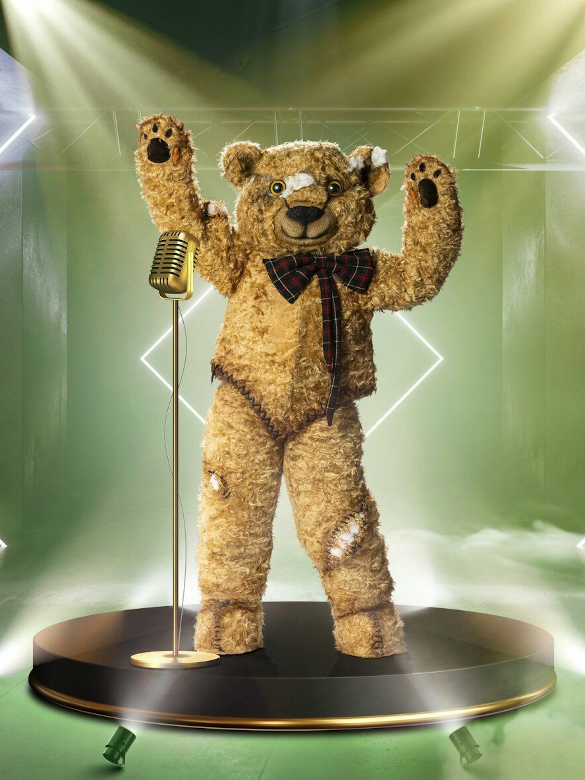 Einfach putzig, oder? Es dauerte stolze 400 Stunden, das Kostüm des Teddybären für „The Masked Singer“ anzufertigen.