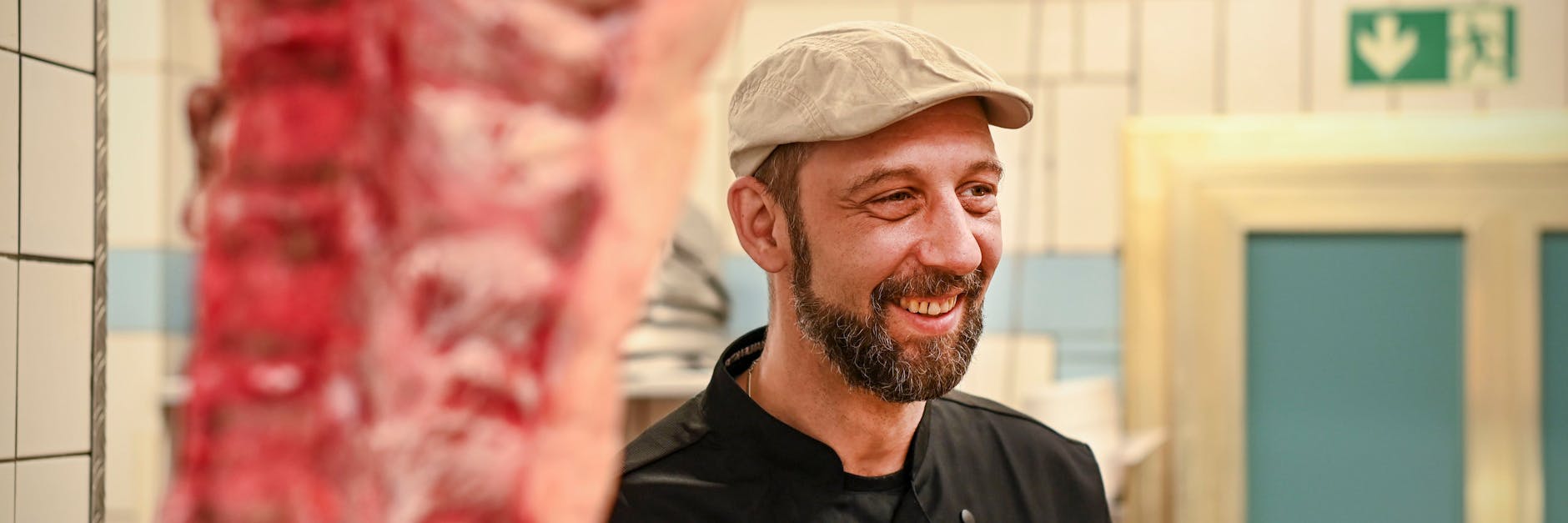 Fleischer Jörg Erchinger betreibt in der Greifswalder Straße eine ausgezeichnete Fleischerei. 