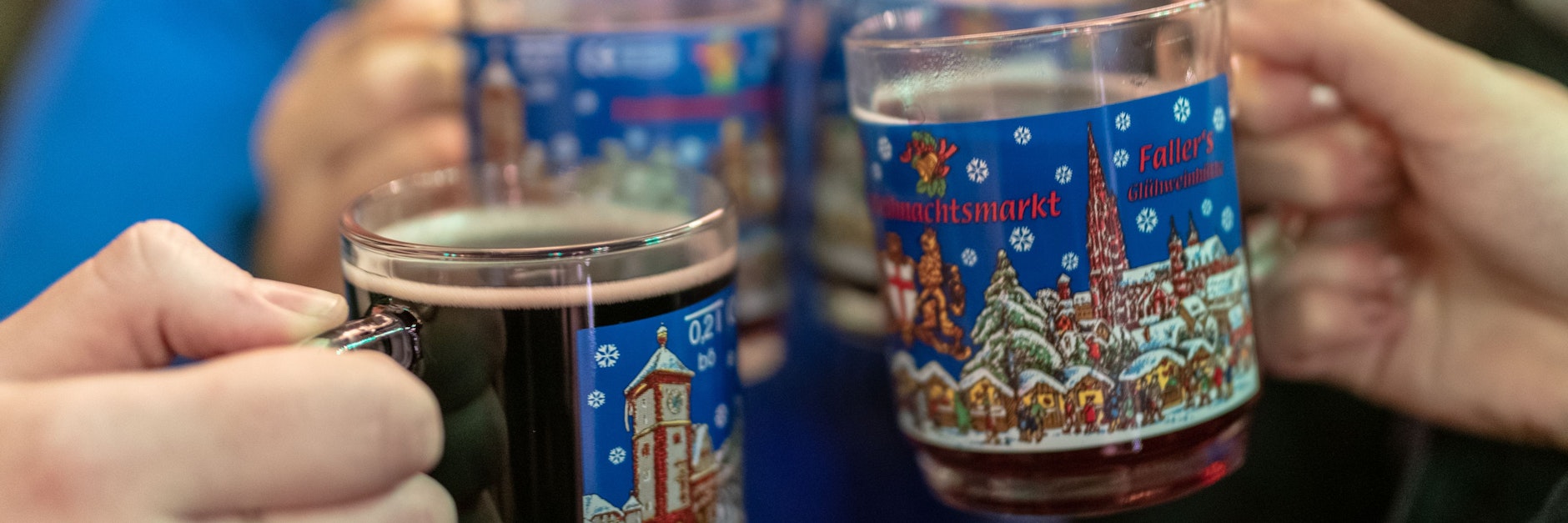 Glühwein mal nicht vom Weihnachtsmarkt, sondern selbst gemacht – lecker!