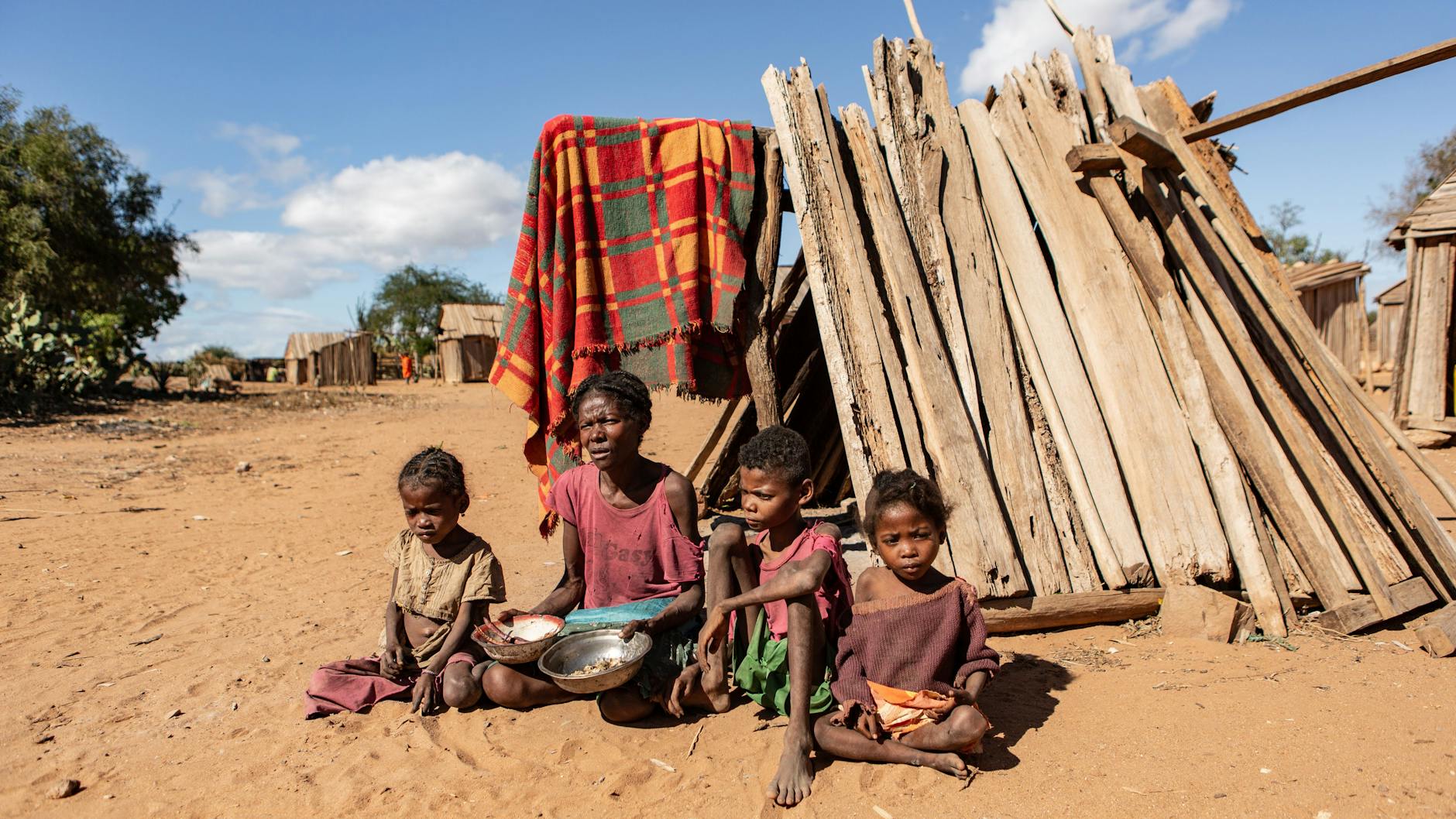 Diese Frau lebt mit ihren drei Kindern in Fandiova, einem der Dörfer, in denen sich die Situation am meisten verschlechtert hat. 