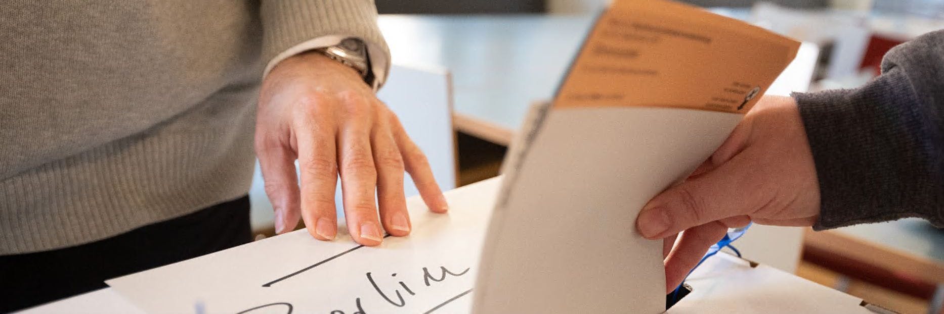 Bei der Berlin-Wahl kam es in fast jedem 10. Wahllokal zu Unregelmäßigkeiten.