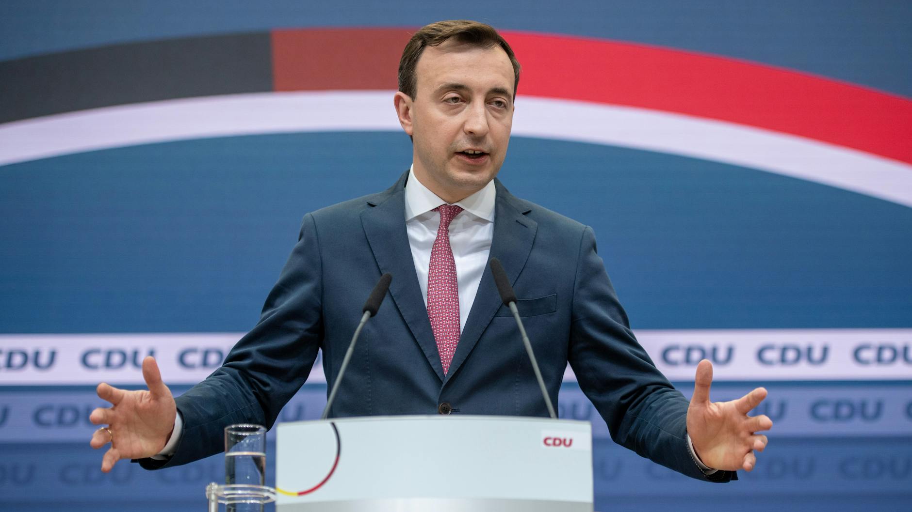 CDU-Generalsekretär Paul Ziemiak fehlt die Fantasie, sich vorzustellen, dass sich die FDP in der Ampel-Koalition treu bleibt.