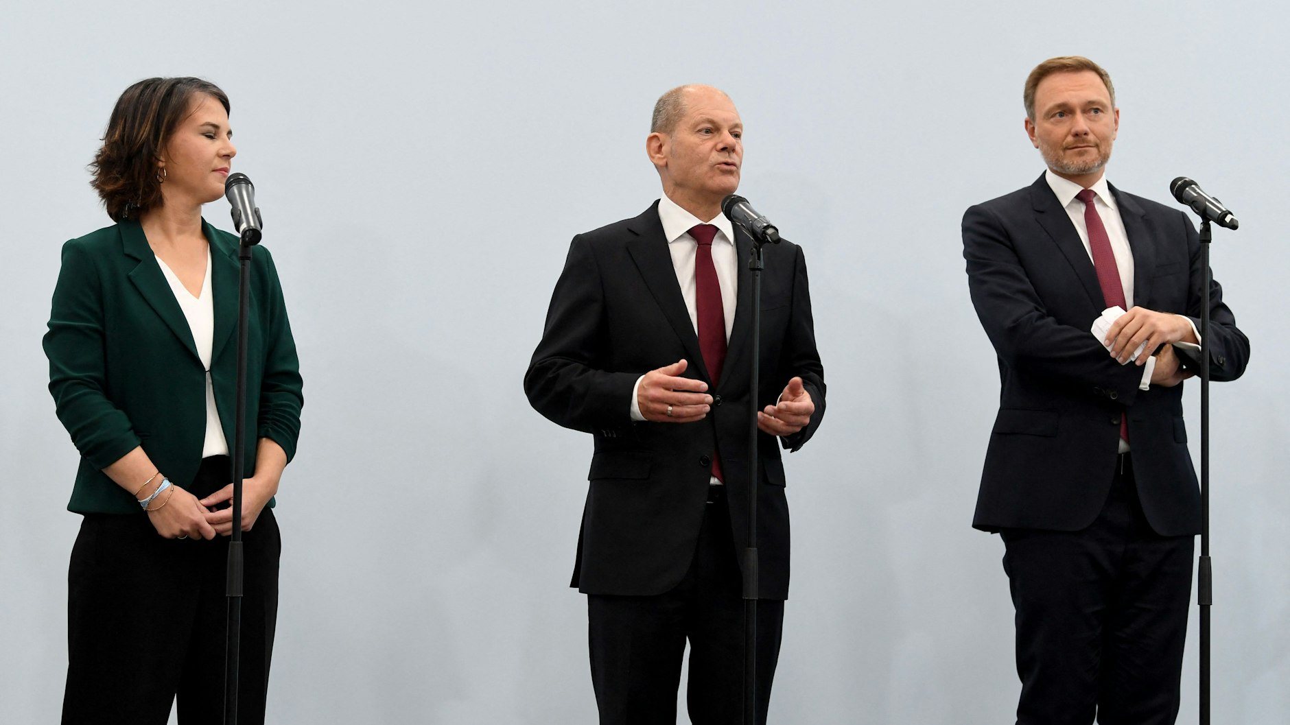 Annalena Baerbock, Olaf Scholz und Christian Lindner nach den Sondierungsgesprächen.