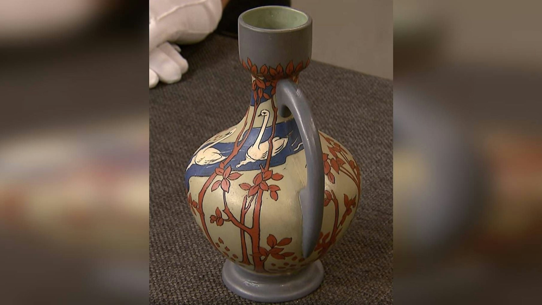 „Bares für Rares“: Der Jugendstil-Krug ist mehr als 120 Jahre alt.