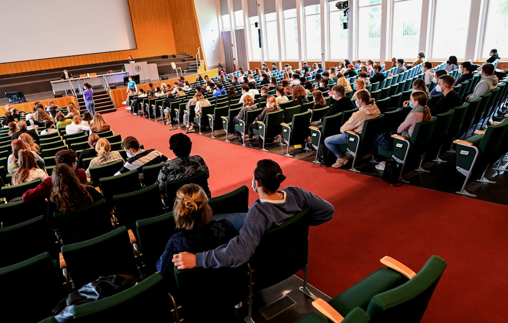 Das Wintersemester soll in Berlin in Präsenz stattfinden – aber nicht für alle
