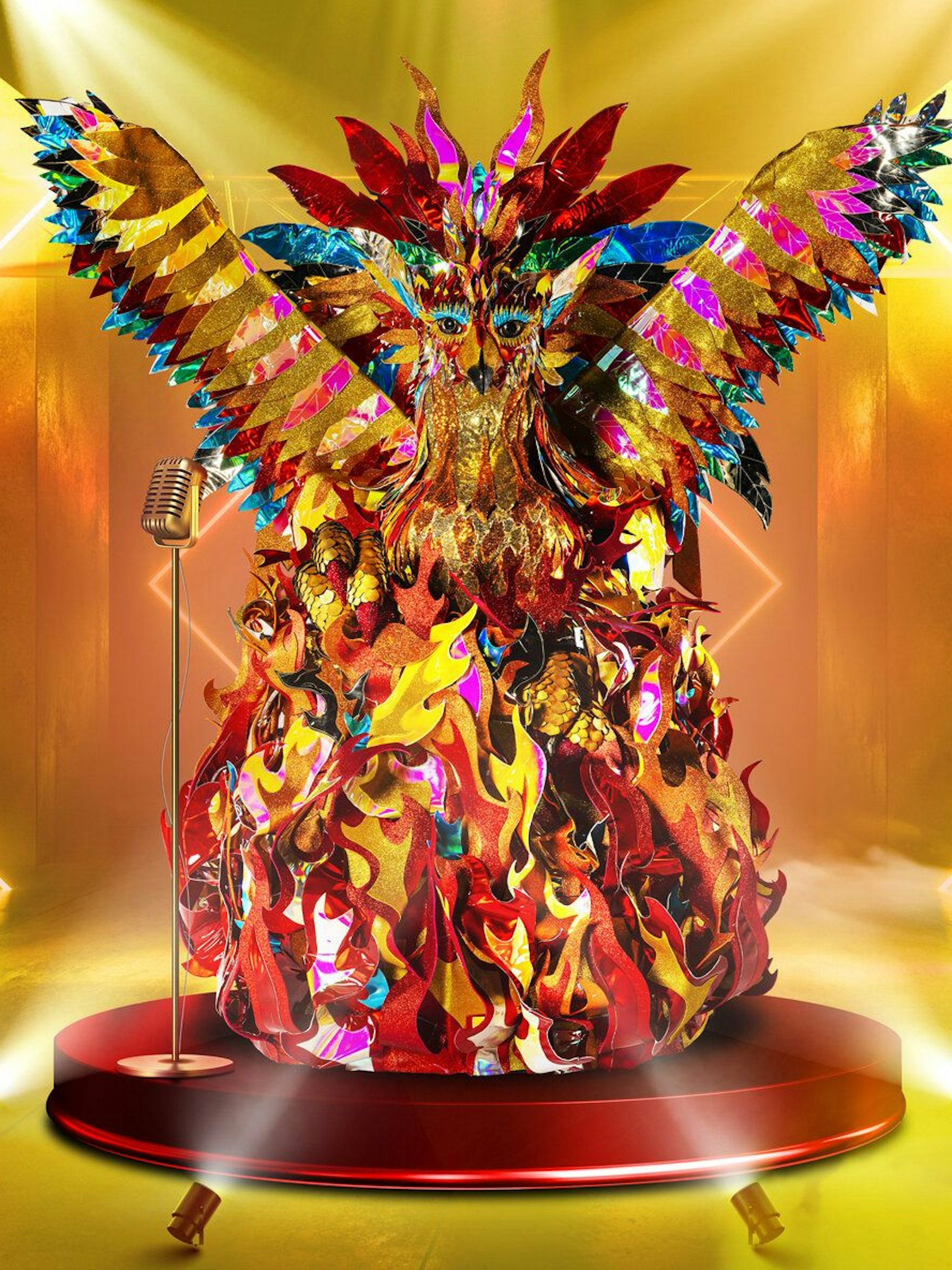 „The Masked Singer“: Für das Phönix-Kostüm wurden Tausende Federn und Flammen von Hand ausgeschnitten.