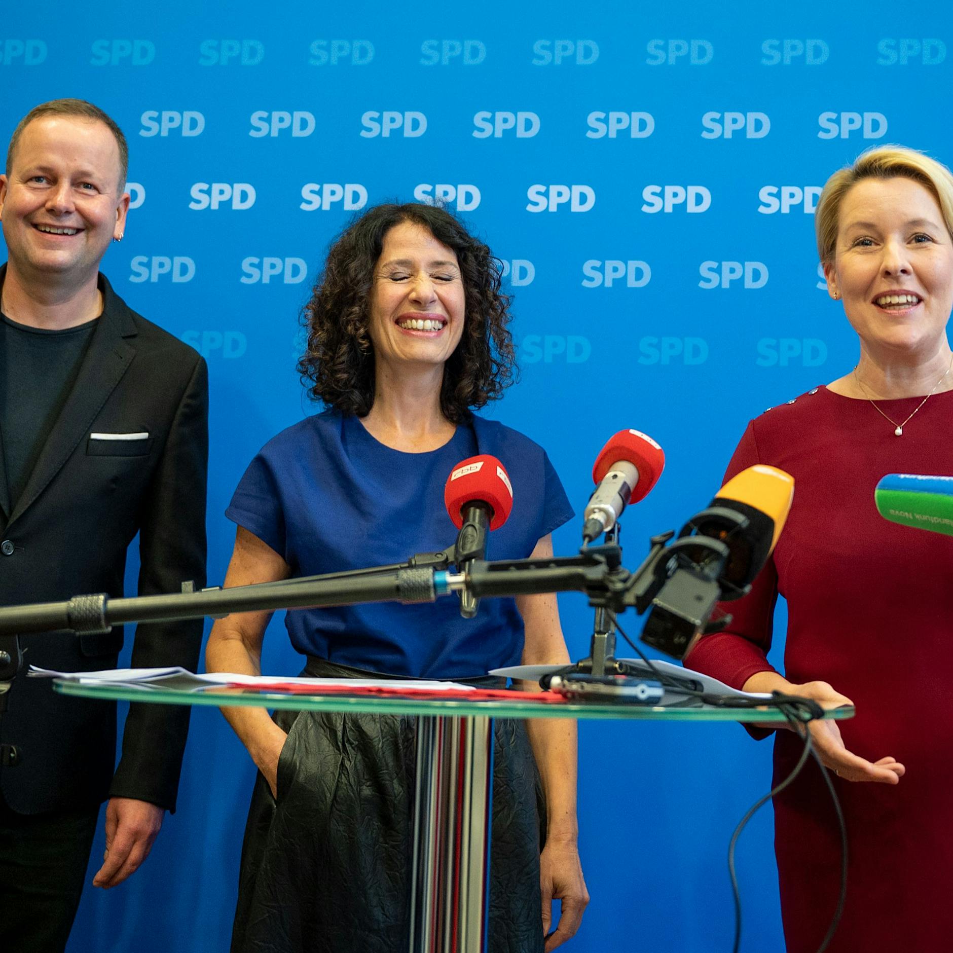 Werden Mieter in Berlin ausgetrickst? Mieterverein und Enteignungsinitiative werfen SPD, Grünen und Linker Verzögerungstaktik vor