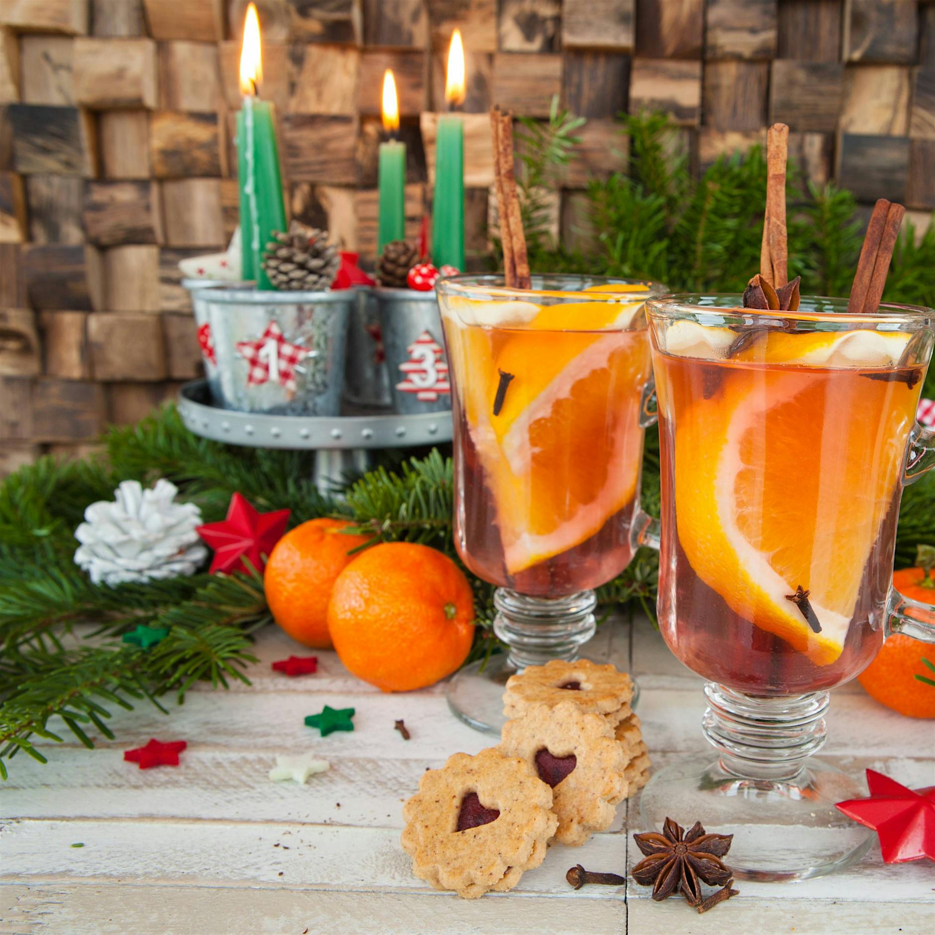 Weihnachtsfeiern: Draußen, drinnen oder doch wieder digital?