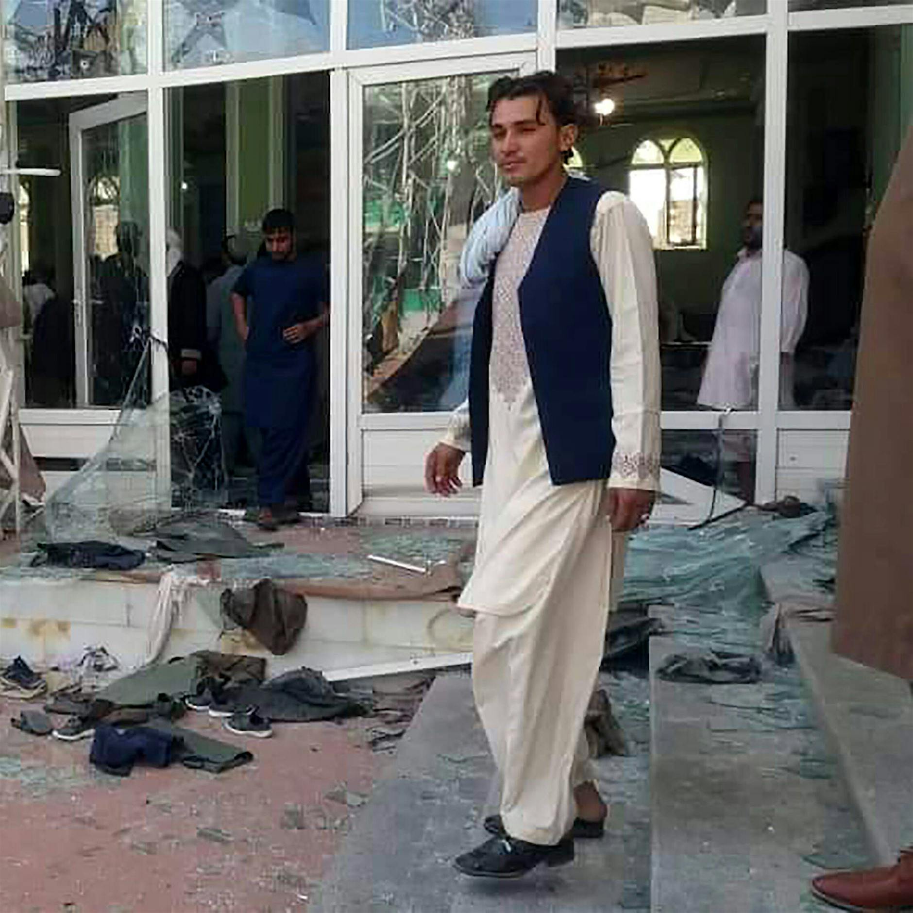 Attentat mit 47 Toten: IS bekennt sich zu Anschlag auf Moschee in Afghanistan