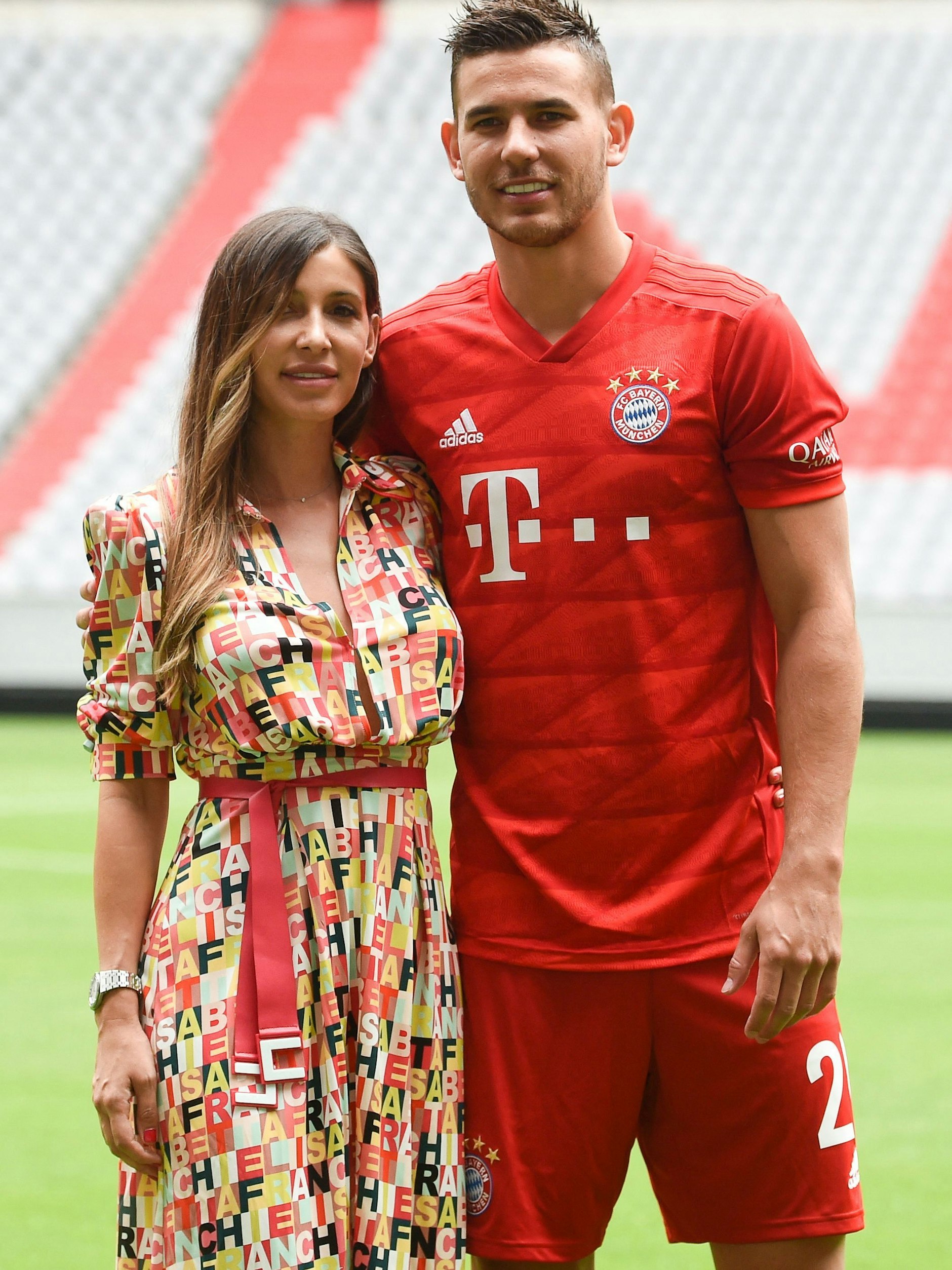 Lucas Hernandez und&nbsp;Amelia Llorente sind heute verheiratet und haben einen gemeinsamen Sohn.&nbsp;