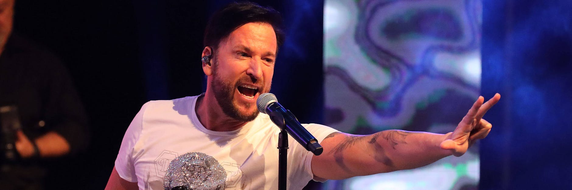 Der ehemalige Schlagersänger Michael Wendler ist nun ein bekannter Verschwörungsideologe.