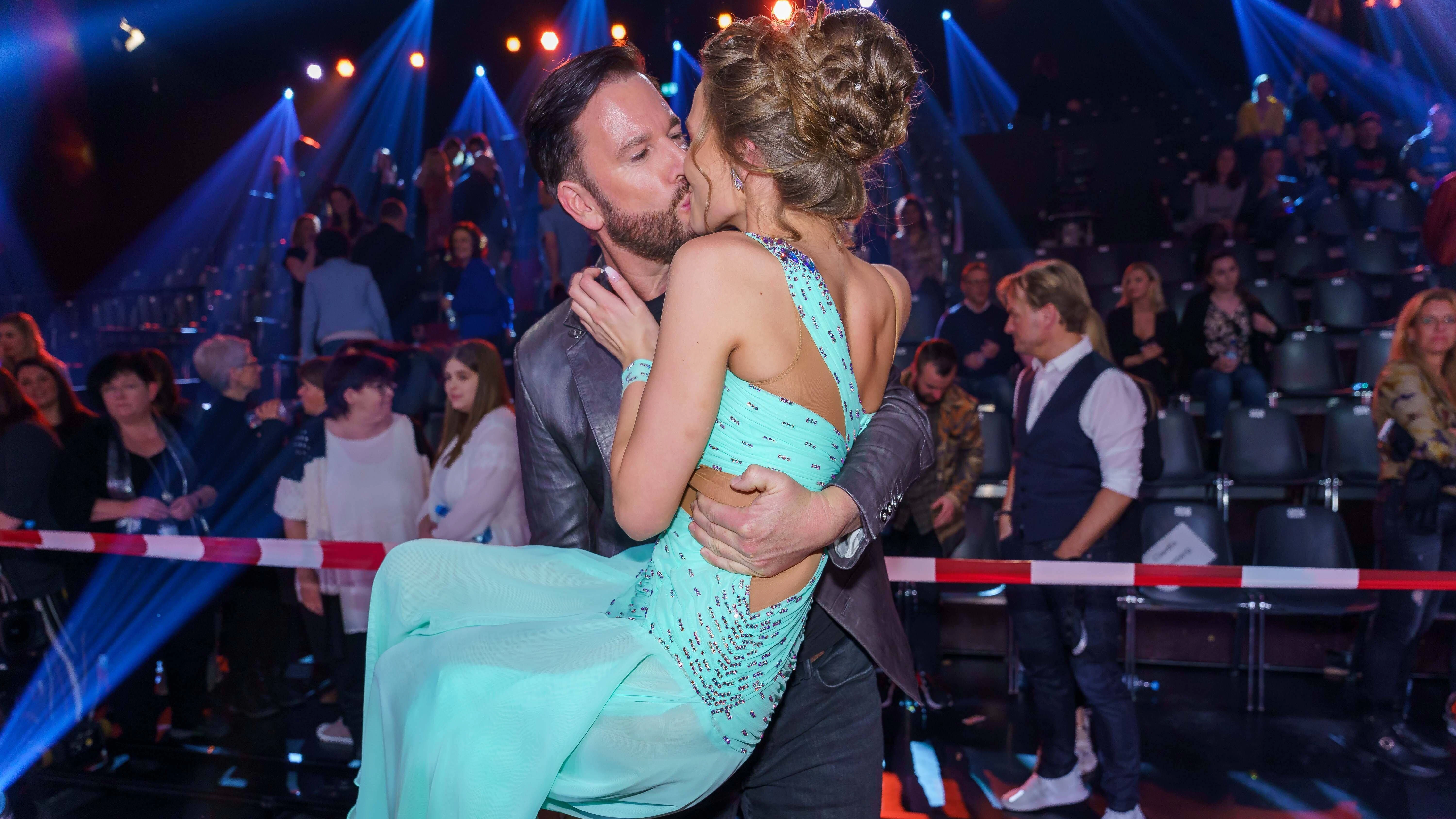 In TV-Shows war Michael Wendler schon lange nicht mehr zu Gast. Aktuell genießt er das Corona-Leugner Dasein mit Frau Laura in den USA.
