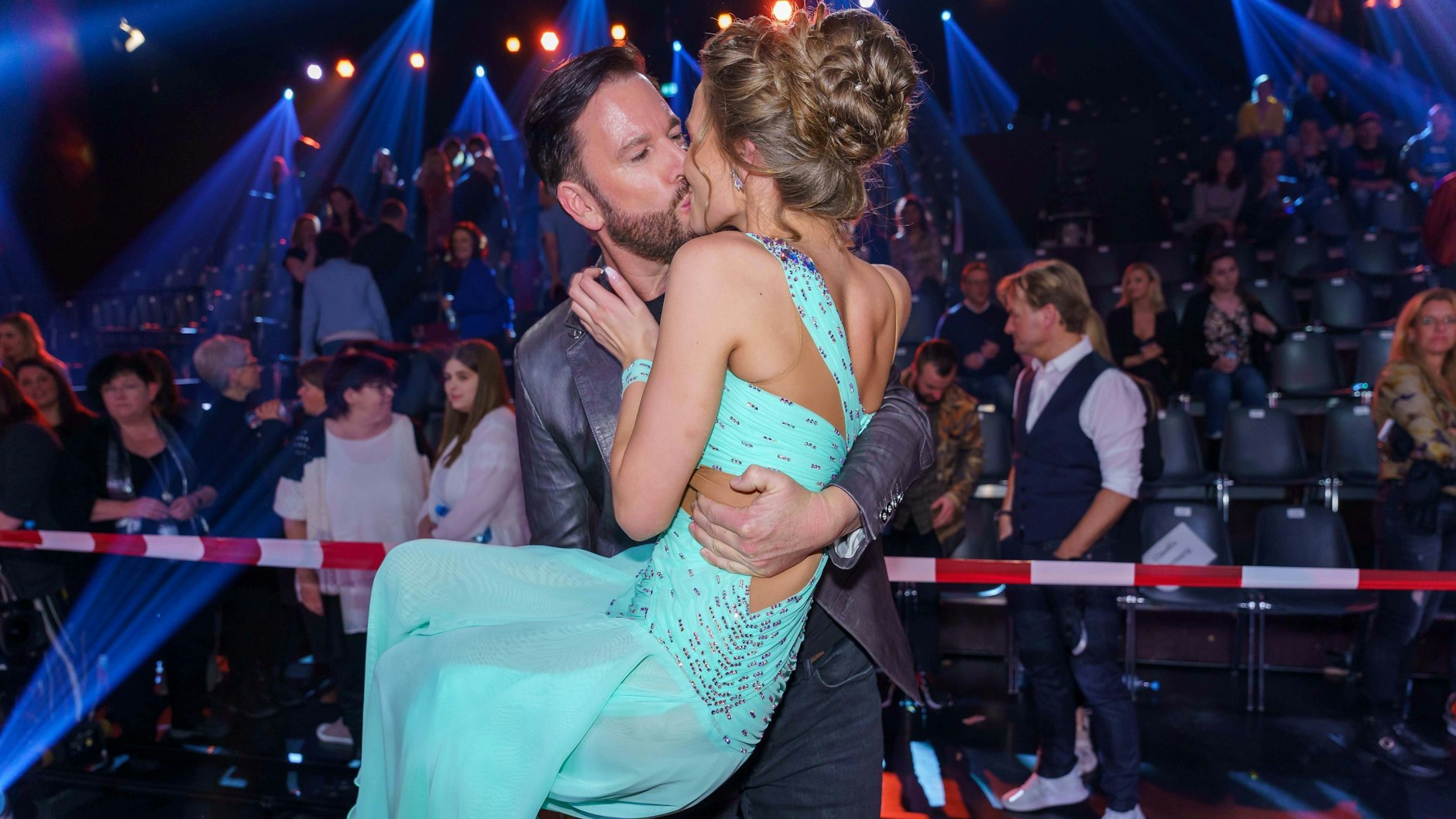 In TV-Shows war Michael Wendler schon lange nicht mehr zu Gast. Aktuell genießt er das Corona-Leugner Dasein mit Frau Laura in den USA.