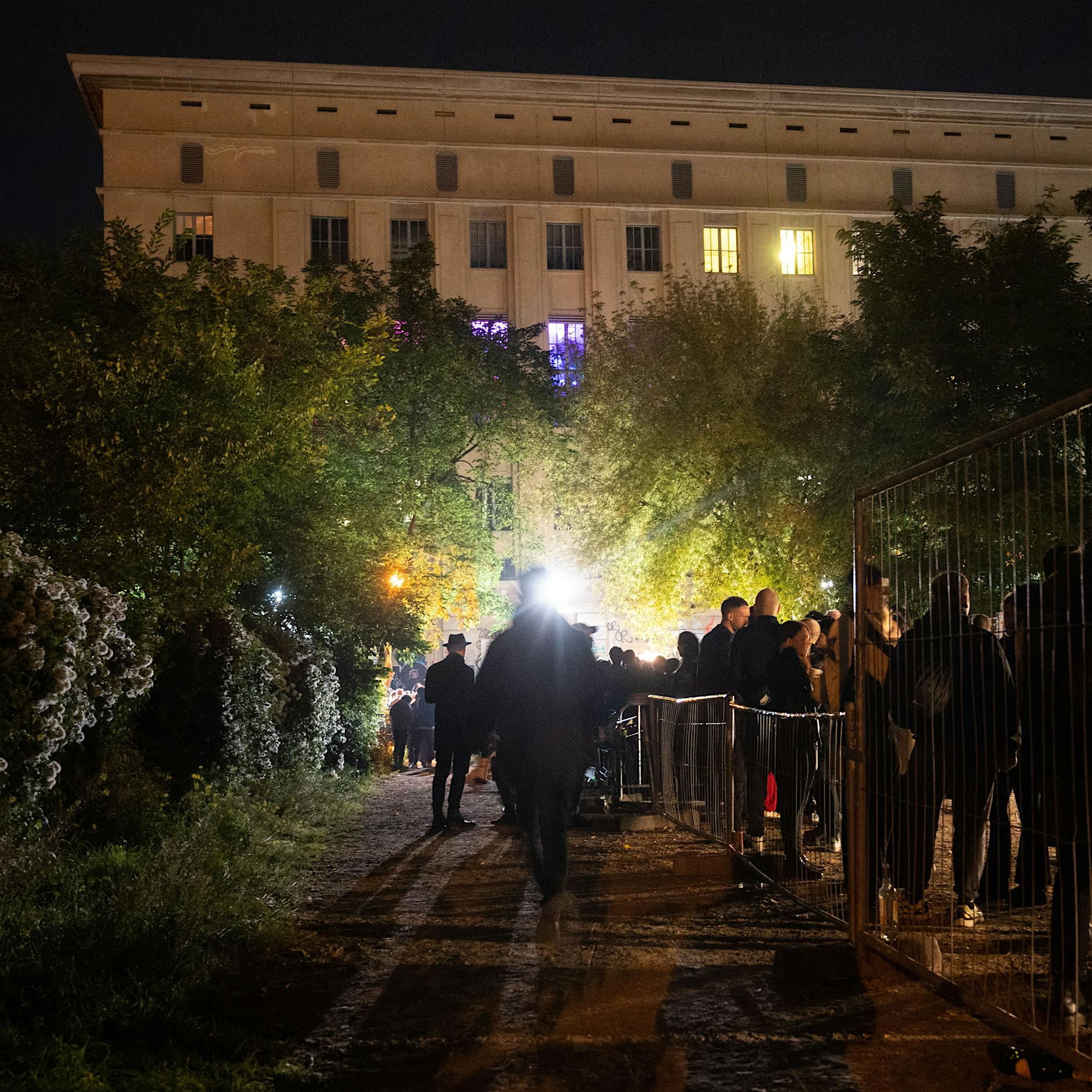 Berghain in Berlin: 19 Party-Gäste nach Corona-Ausbruch infiziert