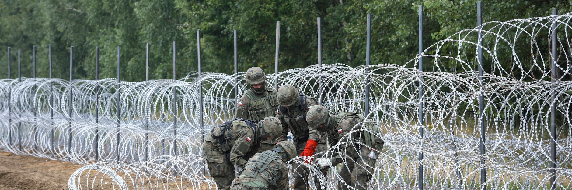 Polen verrammelt seine Ostgrenze zu Belarus mit Stacheldraht.