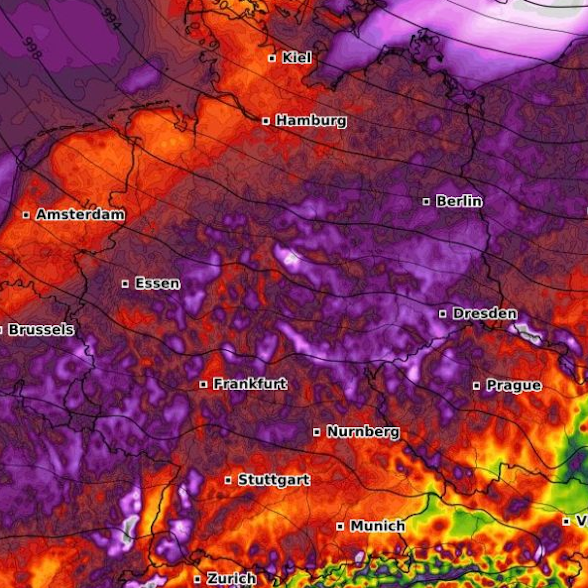 Die lilafarbenen Gebiete in die Wetterkarte sind jene, die es besonders hart trifft - hier kann es Orkanböen mit mehr als 100 km/h geben.