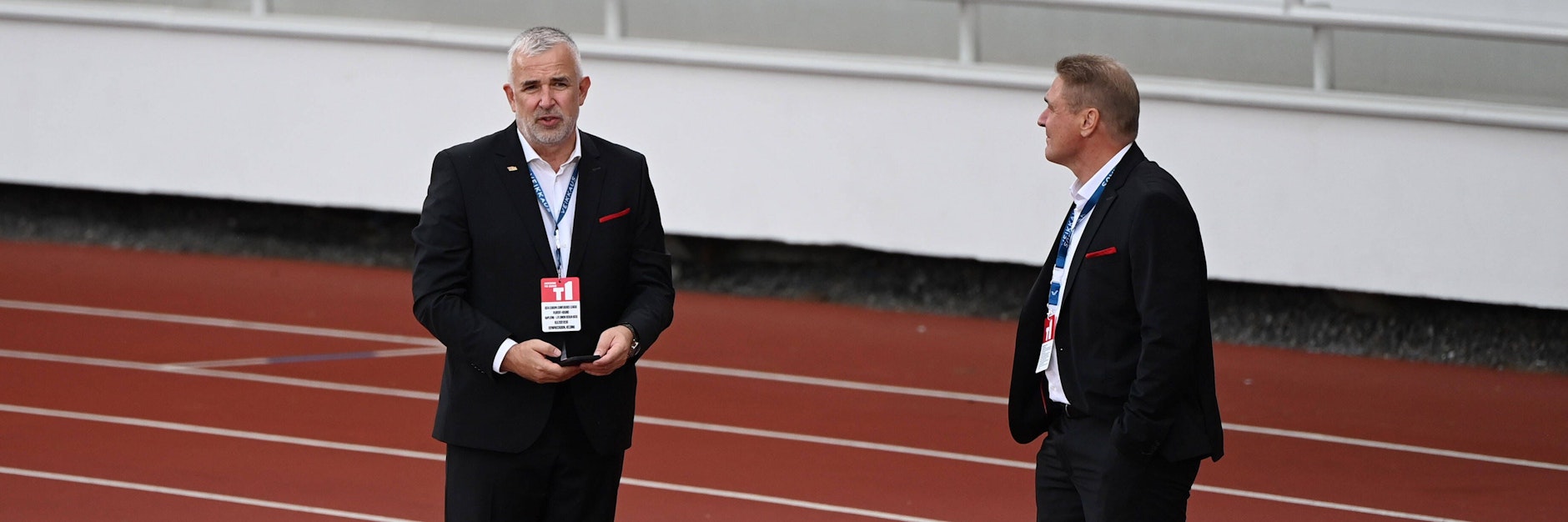 Dirk Zingler und Oskar Kosche gehörten zu der Union-Delegation, die in Rotterdam attackiert wurden.