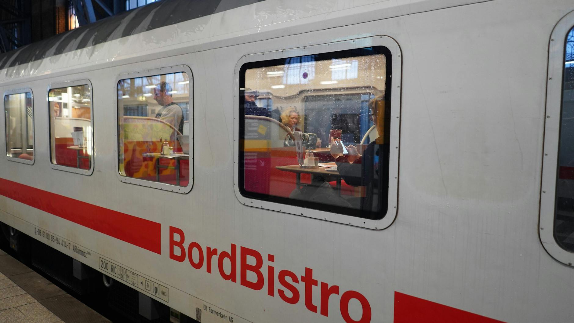 Sehnsuchtsort Bordrestaurant: Hier erlebt man die schönsten Geschichten. 